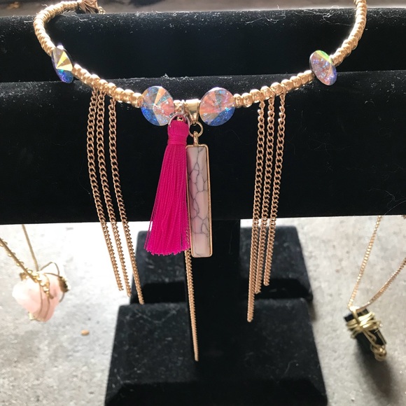 Neck Kandiez - Picture 1 of 8